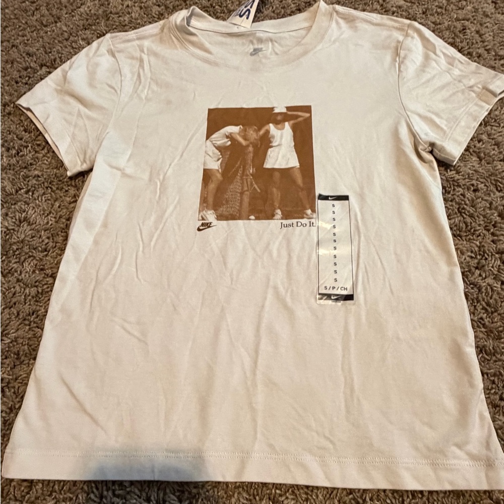 Nike Cream Graphic  T-Shirt